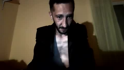 Snapshot of underguy19 chatting on September 18, 8:33 pm underguy19 online show from September 18, 8:33 pm