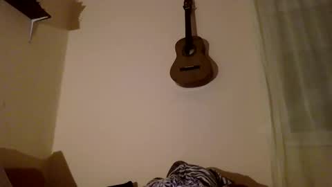 Snapshot of underguy19 chatting on October 4, 8:51 pm underguy19 online show from October 4, 8:51 pm