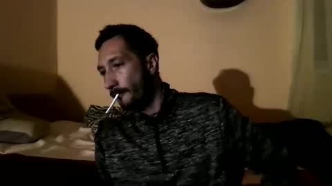 Snapshot of underguy19 chatting on October 12, 8:19 pm underguy19 online show from October 12, 8:19 pm