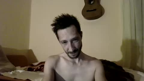 Snapshot of underguy19 chatting on October 13, 9:26 pm underguy19 online show from October 13, 9:26 pm