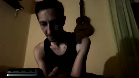 Snapshot of underguy19 chatting on October 17, 8:33 pm underguy19 online show from October 17, 8:33 pm