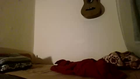 Snapshot of underguy19 chatting on February 17, 10:05 pm underguy19 online show from February 17, 10:05 pm