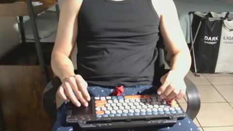 UndressMe online show from July 16, 6:19 am