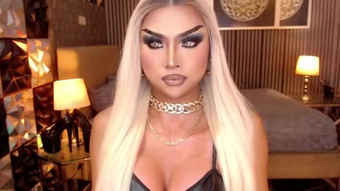 Snapshot of unforgettablebrianna chatting on April 6, 8:21 pm BRIANNA online show from April 6, 8:21 pm