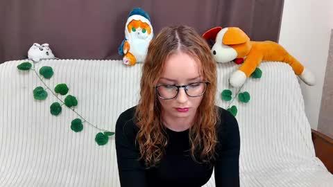 unforgettablehelen online show from April 13, 9:48 am