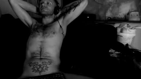 unlitimnaughty_ online show from June 21, 6:38 am