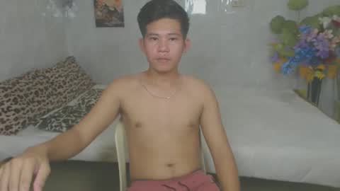 ur_bigcockeziekiel online show from April 5, 8:44 am