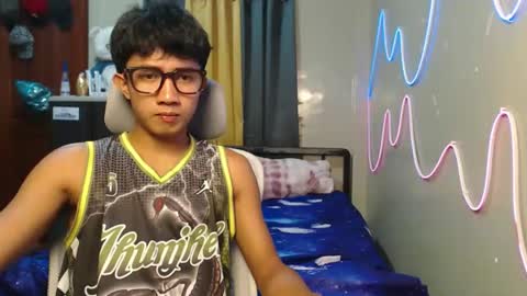 jonny online show from June 8, 1:00 pm
