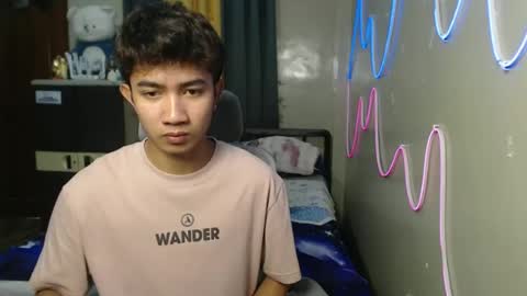 jonny online show from June 17, 11:49 pm