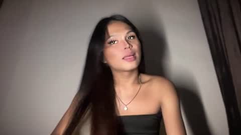 ur_new_obsession online show from July 4, 2:23 pm