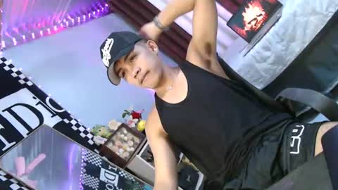 ur_shan21 online show from July 8, 3:38 pm