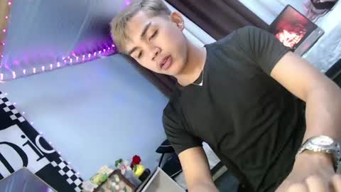 ur_shan21 online show from July 12, 4:58 am