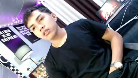 ur_shan21 online show from August 4, 7:33 am