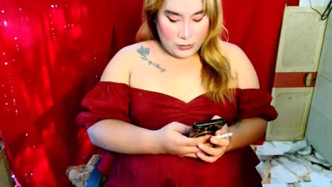 pretitit micole online show from December 5, 12:19 am