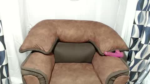 Snapshot of urasian_cassey chatting on October 13, 1:44 pm urasian_cassey online show from October 13, 1:44 pm