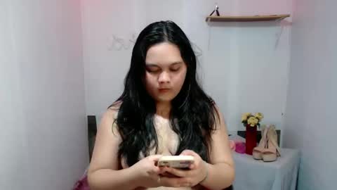 Snapshot of urasian_cassey chatting on October 22, 4:51 pm urasian_cassey online show from October 22, 4:51 pm