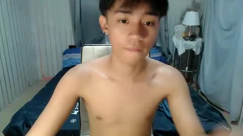 HI WE ARE NATHANIEL AND SEV online show from November 29, 9:45 am