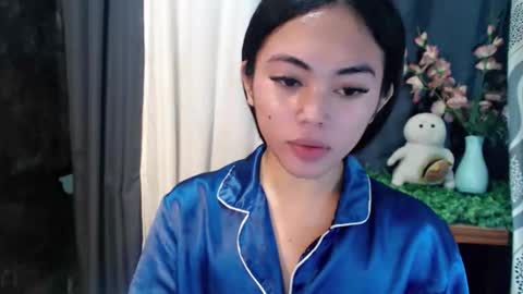 yesha online show from April 1, 10:18 pm