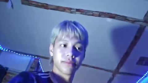 Snapshot of urbaby_anthony chatting on May 12, 2:25 pm urbaby_anthony online show from May 12, 2:25 pm