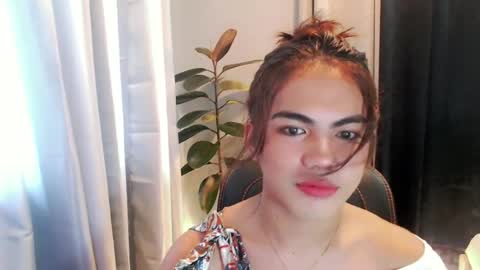 Snapshot of urbaby_anthony chatting on June 28, 6:41 am urbaby_anthony online show from June 28, 6:41 am