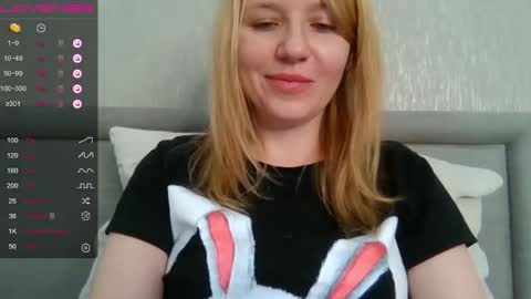urbadkitty online show from March 5, 8:10 am