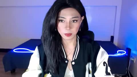 Snapshot of urbeautifulalexa chatting on May 5, 6:10 am Miss alexa online show from May 5, 6:10 am