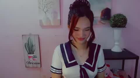 Snapshot of urblossom_princess chatting on June 25, 6:23 pm urblossom_princess online show from June 25, 6:23 pm