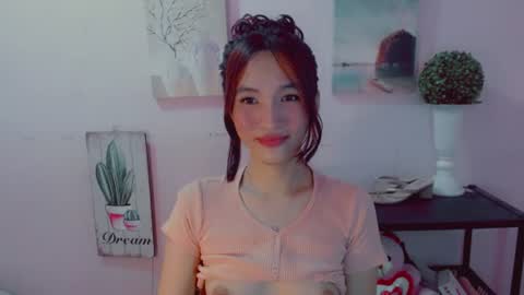 Snapshot of urblossom_princess chatting on July 2, 5:46 am urblossom_princess online show from July 2, 5:46 am