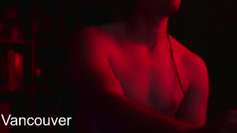 urboytoy_512 online show from July 7, 2:14 am