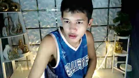 urdreamboy_clarin online show from February 2, 7:01 pm