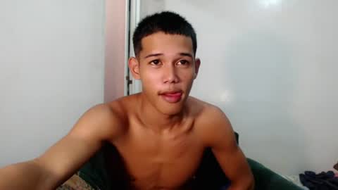 urdreamboy_clarin online show from June 27, 4:06 am