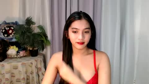 Snapshot of urdreamgirl_ chatting on March 6, 9:14 am Trixie online show from March 6, 9:14 am