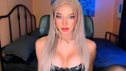 My bella 3 online show from February 25, 1:59 am