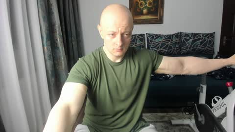 Snapshot of urgymcrush chatting on January 21, 10:41 pm UrGymCrush online show from January 21, 10:41 pm