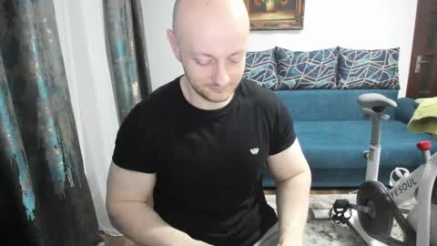 Snapshot of urgymcrush chatting on March 1, 2:04 am UrGymCrush online show from March 1, 2:04 am