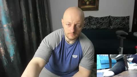 Snapshot of urgymcrush chatting on March 6, 11:31 pm UrGymCrush online show from March 6, 11:31 pm