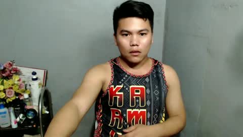 Snapshot of urhardfucker28xxx chatting on July 13, 5:27 pm Juven online show from July 13, 5:27 pm