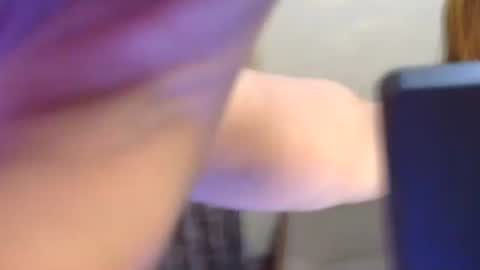 Snapshot of urhot_asian_girl chatting on March 3, 5:07 pm urhot_asian_girl online show from March 3, 5:07 pm