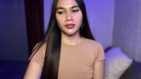 urhottylicious_cum online show from July 2, 11:38 am