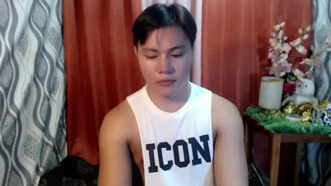 urhunky_ivan online show from December 2, 5:48 pm