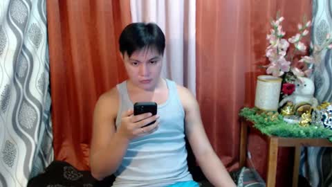 urhunky_ivan online show from December 3, 4:50 pm