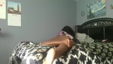 Snapshot of uri_universe69 chatting on February 17, 7:42 pm Uri online show from February 17, 7:42 pm