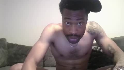 Snapshot of urlordquad chatting on March 28, 7:52 am urlordquad online show from March 28, 7:52 am