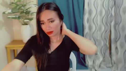 Snapshot of urlovely_che chatting on July 14, 2:16 am urlovely_che online show from July 14, 2:16 am