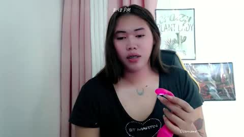 Snapshot of urlovely_sofie chatting on November 23, 12:49 pm Sofie online show from November 23, 12:49 pm