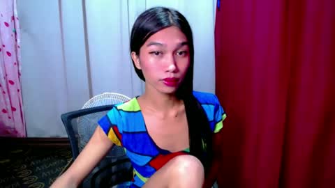 urloverjasmine_xx online show from June 29, 8:31 am
