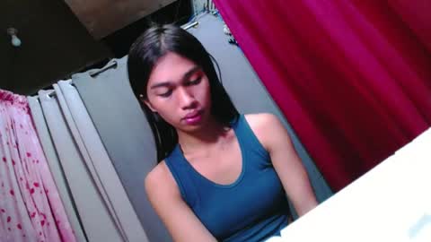 urloverjasmine_xx online show from July 16, 6:14 pm