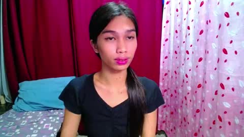 urloverjasmine_xx online show from July 26, 3:52 pm