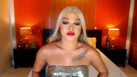 Snapshot of urmajestytyra chatting on June 15, 11:56 am UrMajestyTyra online show from June 15, 11:56 am
