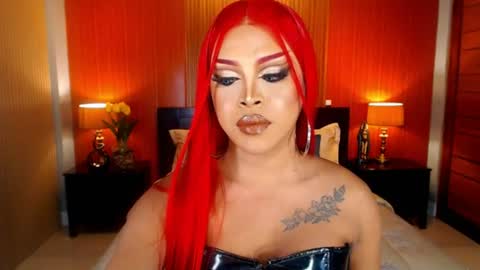 Snapshot of urmajestytyra chatting on June 27, 1:43 am UrMajestyTyra online show from June 27, 1:43 am